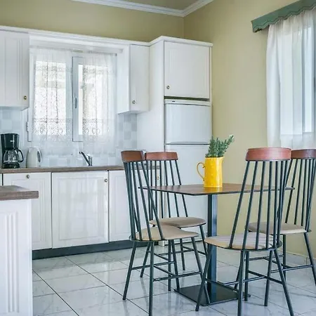 Sleeps 4 Pool Air Con Wifi Villa *